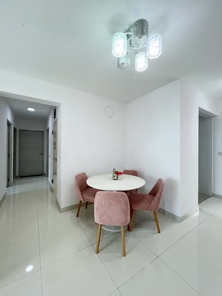 490A Choa Chu Kang Avenue 5, 490A Choa Chu Kang Avenue 5, 3 Bedrooms, 1,001 sqft, HDB Flat For Sale, by Raymond Tung, 500109407 - Dining Area - PropertyGuru.com.sg