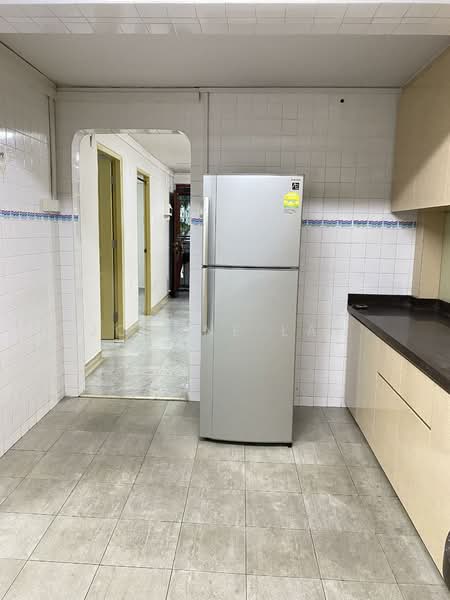 2 Jalan Bukit Merah, 2 Jalan Bukit Merah, Room Rental, 120 sqft, HDB Flat For Rent, by Joanne Law, 500109409 - Kitchen - PropertyGuru.com.sg