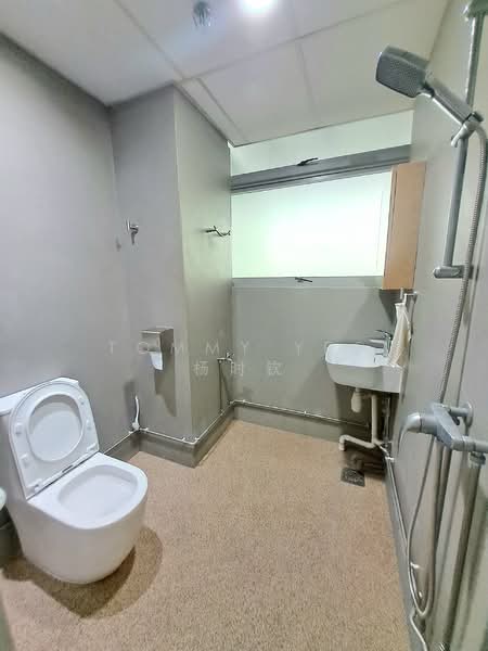 Northstar @ Amk, 7030 Ang Mo Kio Avenue 5, 1,765 sqft, Light Industrial (B1) For Sale, by Tommy Yeo 杨时钦, 500109412 - Bathroom - CommercialGuru.com.sg