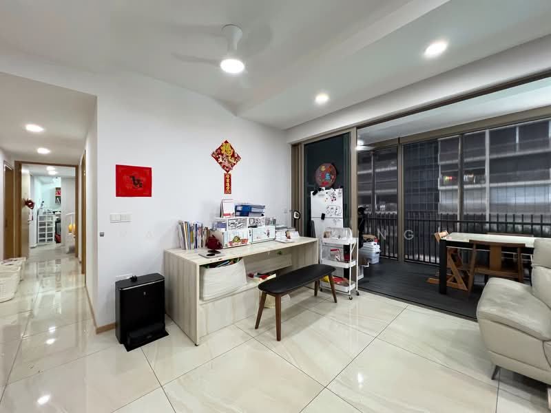 The Vales, 83 Anchorvale Crescent, 5 Bedrooms, 1,593 sqft, Condominium For Sale, by Raymond Tung, 500109414 - Living Room - PropertyGuru.com.sg