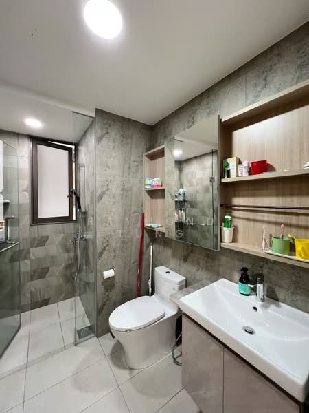 The Vales, 83 Anchorvale Crescent, 5 Bedrooms, 1,593 sqft, Condominium For Sale, by Raymond Tung, 500109414 - Bathroom 3 - PropertyGuru.com.sg