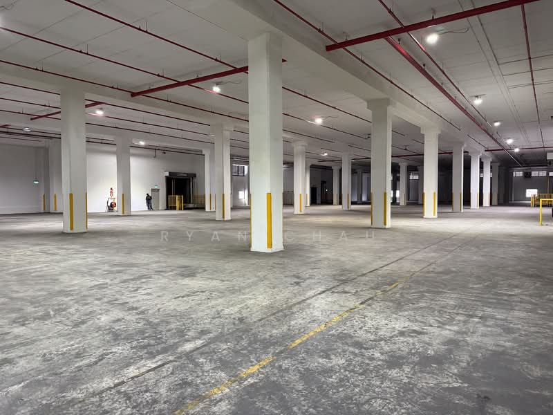 Standalone 5 Story | 16 Bays | 6 to 7m @ Jurong Port, , 195,000 sqft, Warehouse For Rent, by Ryan Chau, 500109423 - 2nd to 4th Floor - CommercialGuru.com.sg