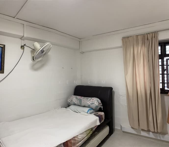 8 Empress Road, 8 Empress Road, 2 Bedrooms, 700 sqft, HDB Flat For Sale, by Ken Lim, 500109431 - Bedroom - PropertyGuru.com.sg