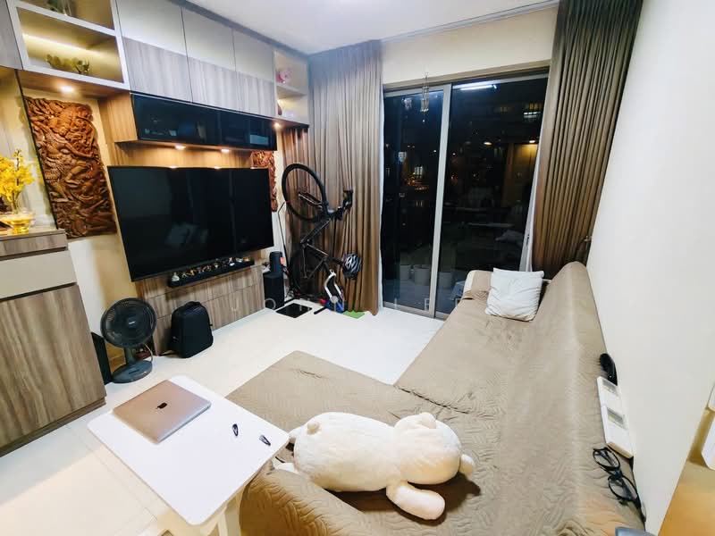 Sol Acres, 8 Choa Chu Kang Grove, 3 Bedrooms, 872 sqft, Executive Condominium For Sale, by John Lee, 500109465 - Living Room - PropertyGuru.com.sg