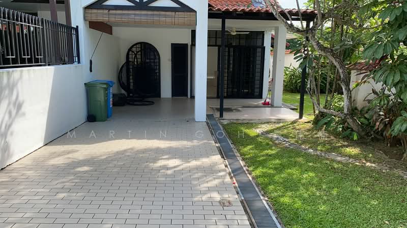 Resort-Style Landed House 🔥HUGE GARDEN 🔥near TAN KAH KEE MRT, , 4 Bedrooms, 4,500 sqft, Corner Terrace For Rent, by Martin Goh 吴伟楠, 500109472 - Exterior - PropertyGuru.com.sg