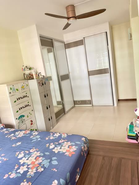 425 Canberra Road, 425 Canberra Road, 3 Bedrooms, 1,184 sqft, HDB Flat For Sale, by Glen Ong, 500109477 - Bedroom - PropertyGuru.com.sg