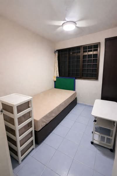 30 Marine Crescent, 30 Marine Crescent, 2 Bedrooms, 700 sqft, HDB Flat For Sale, by Serene Li, 500109479 - Bedroom - PropertyGuru.com.sg