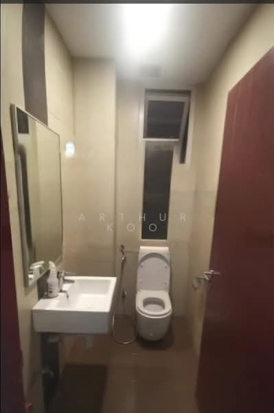 Soho Life, 216 Joo Chiat Road, 355 sqft, Other Retail For Sale, by Arthur Koo, 500109499 - Bathroom - CommercialGuru.com.sg