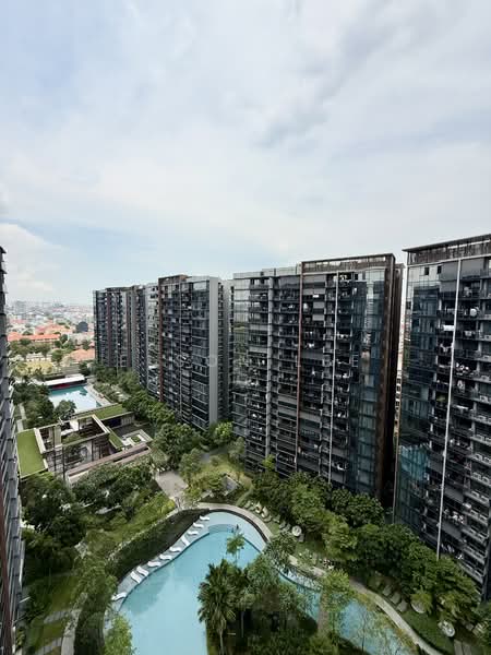 Parc Esta, 914 Sims Avenue, 2 Bedrooms, 743 sqft, Condominium For Sale, by Elson Lee, 500109514 - High Floor Unblock view - PropertyGuru.com.sg