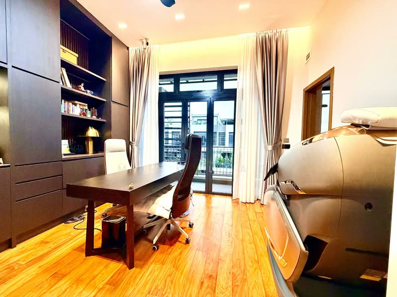 Luxus Hills, Luxus Hill Drive, 5 Bedrooms, 3,600 sqft, Terraced House For Sale, by Mark Liao, 500109520 - Study - PropertyGuru.com.sg