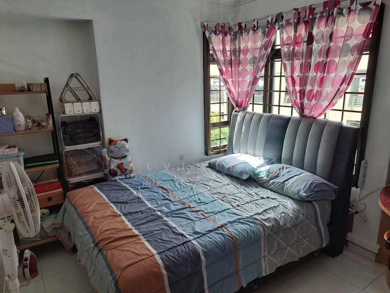 334 Kreta Ayer Road, 334 Kreta Ayer Road, 3 Bedrooms, 890 sqft, HDB Flat For Sale, by Kalvin Lai, 500109525 - Bedroom - PropertyGuru.com.sg
