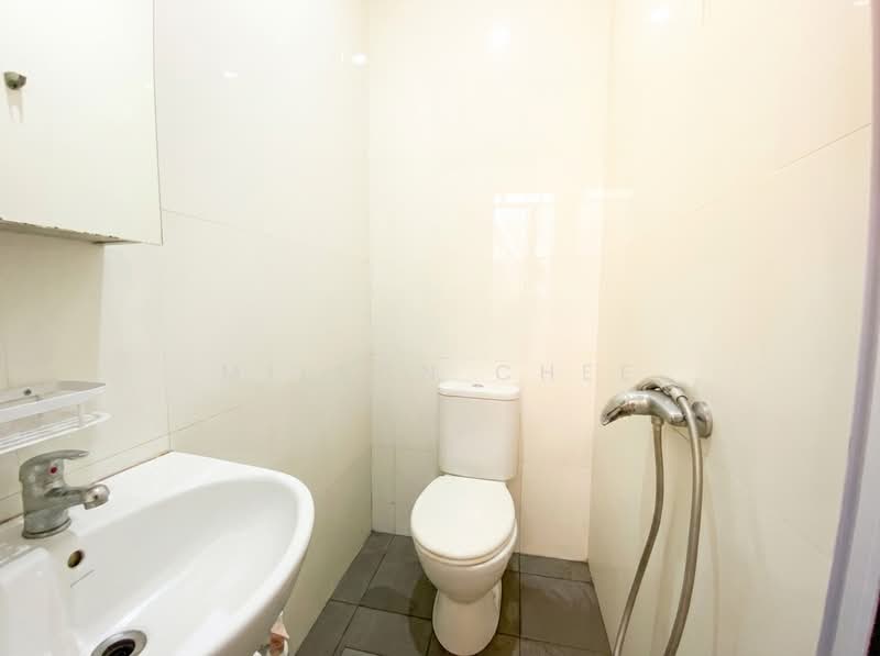 Seletar Hills Estate, Seletar Hills Drive, 6 Bedrooms, 4,160 sqft, Terraced House For Sale, by Milton Chee, 500109527 - Bathroom - PropertyGuru.com.sg