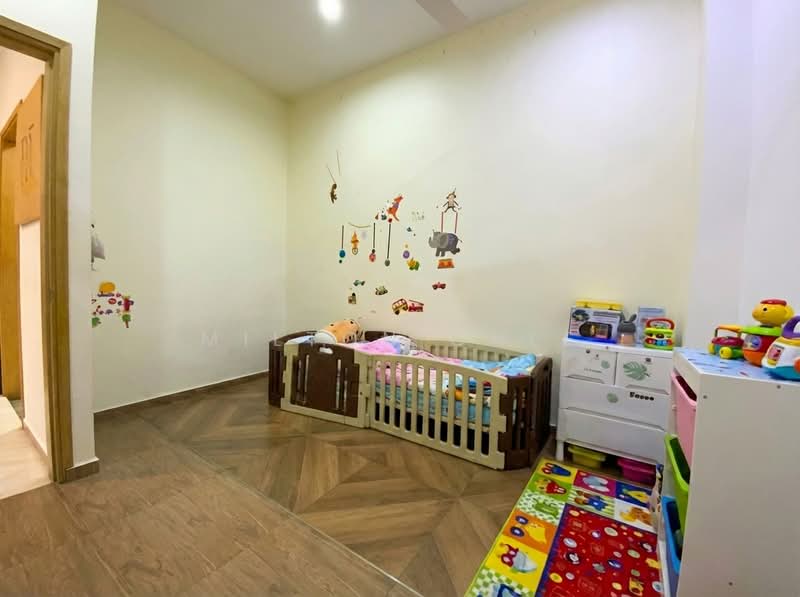 Seletar Hills Estate, Seletar Hills Drive, 6 Bedrooms, 4,160 sqft, Terraced House For Sale, by Milton Chee, 500109527 - Bedroom - PropertyGuru.com.sg