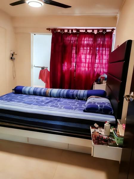 719 Yishun Street 71, 719 Yishun Street 71, 3 Bedrooms, 958 sqft, HDB Flat For Sale, by Eddy Ang, 500109540 - Bedroom - PropertyGuru.com.sg
