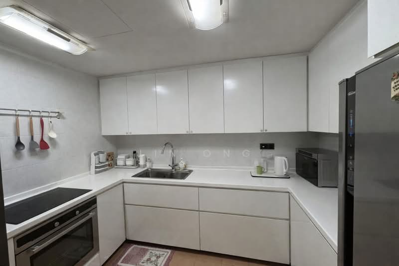Palm Gardens, 2C Hong San Walk, 3 Bedrooms, 1,216 sqft, Condominium For Sale, by Jin Ong, 500109551 - Kitchen - PropertyGuru.com.sg