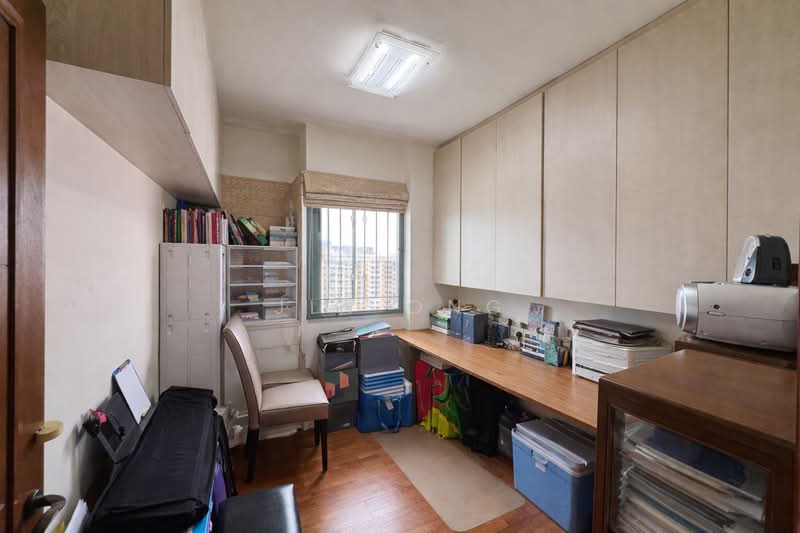 Palm Gardens, 2C Hong San Walk, 3 Bedrooms, 1,216 sqft, Condominium For Sale, by Jin Ong, 500109551 - Study - PropertyGuru.com.sg