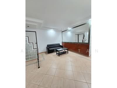 For Rent - 248 Tampines Street 21