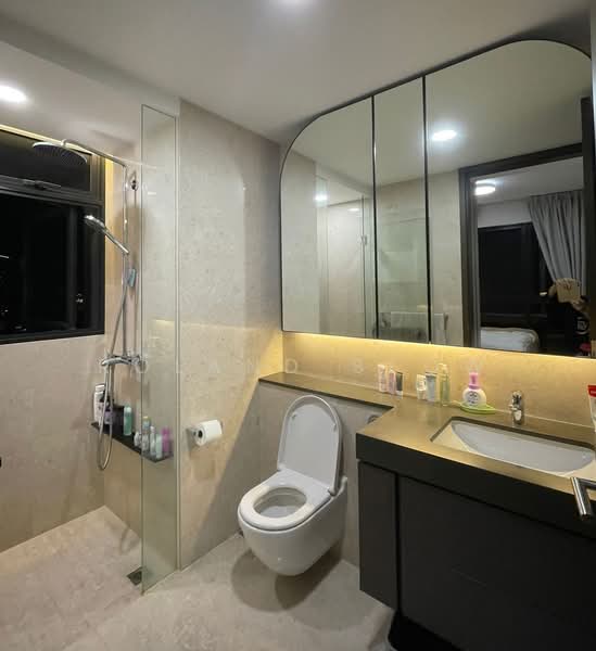 Avenue South Residence, 13 Silat Avenue, 2 Bedrooms, 732 sqft, Condominium For Rent, by Roland Seow, 500109557 - Bathroom - PropertyGuru.com.sg