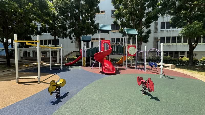 Hillview Regency, 26 Bukit Batok East Avenue 2, 3 Bedrooms, 1,109 sqft, Condominium For Sale, by Janet Chong, 500109562 - Exterior - PropertyGuru.com.sg