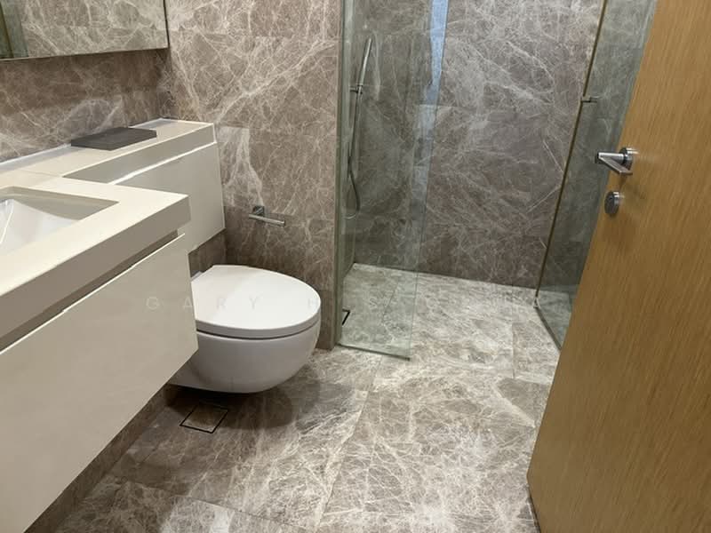 The Laurels @ Cairnhill Road, 40 Cairnhill Road, 2 Bedrooms, 883 sqft, Condominium For Sale, by Gary H S Chua, 500109564 - Bathroom - PropertyGuru.com.sg