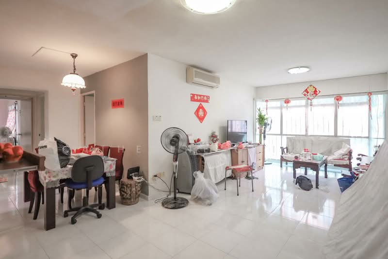 318D Anchorvale Link, 318D Anchorvale Link, 3 Bedrooms, 1,184 sqft, HDB Flat For Sale, by Catherine Chiam, 500109577 - Living Room - PropertyGuru.com.sg