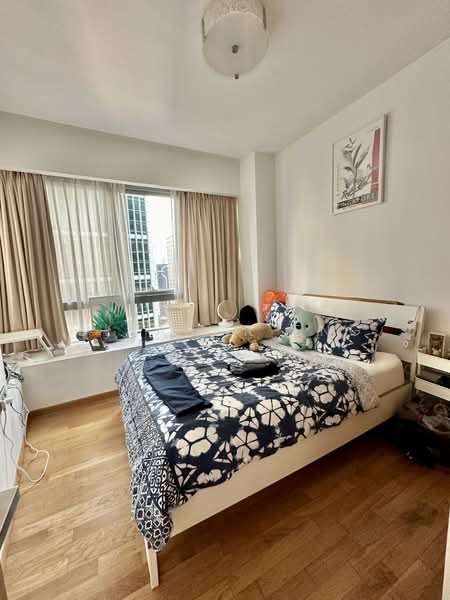 One Shenton, 1 Shenton Way, 2 Bedrooms, 1,109 sqft, Condominium For Rent, by Eleanor Eng, 500109579 - Bedroom - PropertyGuru.com.sg