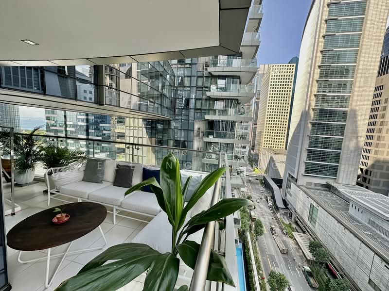 One Shenton, 1 Shenton Way, 2 Bedrooms, 1,109 sqft, Condominium For Rent, by Eleanor Eng, 500109579 - Balcony - PropertyGuru.com.sg