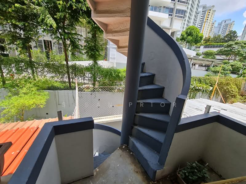 Tiong Bahru Unique 2 Bed 1 Bath, Nearby Chay Yan Street, Yong Siak Street, 2 Bedrooms, 1,090 sqft, Conservation House For Rent, by Susan Prior, 500109582 - PropertyGuru.com.sg