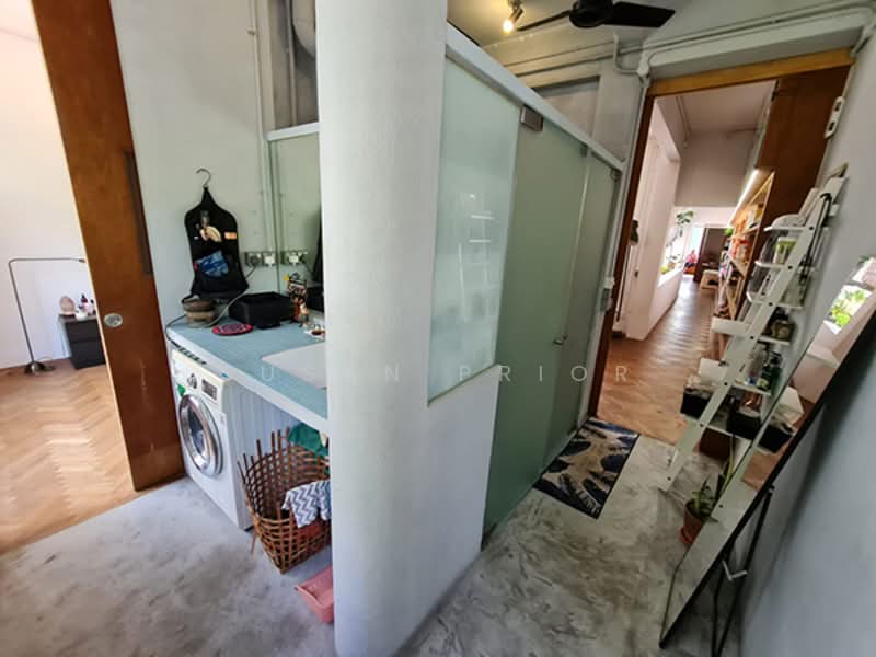 Tiong Bahru Unique 2 Bed 1 Bath, Nearby Chay Yan Street, Yong Siak Street, 2 Bedrooms, 1,090 sqft, Conservation House For Rent, by Susan Prior, 500109582 - PropertyGuru.com.sg