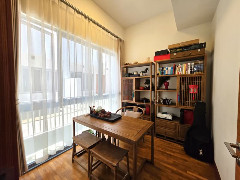 Woodhaven, 71 Woodgrove Avenue, 4 Bedrooms, 3,358 sqft, Cluster House For Sale, by Adeline Low, 500109593 - Level 1 Bedroom - PropertyGuru.com.sg