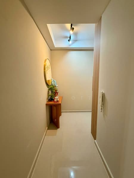 Hundred Palms Residences, 260 Yio Chu Kang Road, 4 Bedrooms, 1,259 sqft, Executive Condominium For Rent, by Jan OTT, 500109601 - Corridor - PropertyGuru.com.sg