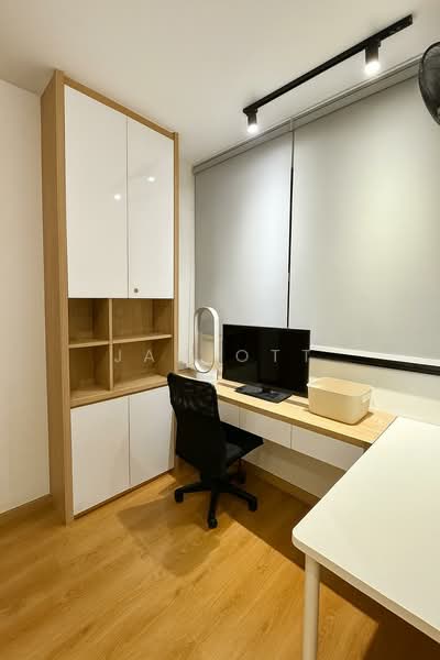 Hundred Palms Residences, 260 Yio Chu Kang Road, 4 Bedrooms, 1,259 sqft, Executive Condominium For Rent, by Jan OTT, 500109601 - Study - PropertyGuru.com.sg