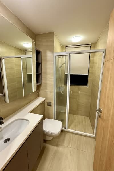 Hundred Palms Residences, 260 Yio Chu Kang Road, 4 Bedrooms, 1,259 sqft, Executive Condominium For Rent, by Jan OTT, 500109601 - Bathroom - PropertyGuru.com.sg