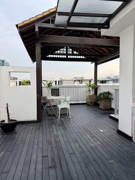 Luxus Hills, Seletar Green Avenue, 5 Bedrooms, 3,714 sqft, Terraced House For Sale, by THOMAS TAN, 500109608 - Balcony - PropertyGuru.com.sg