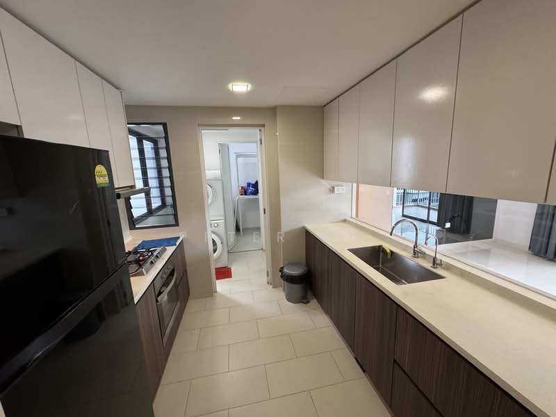 Sengkang, , 3 Bedrooms, 1,000 sqft, Condominium For Rent, by PETER HO, 500109614 - PropertyGuru.com.sg