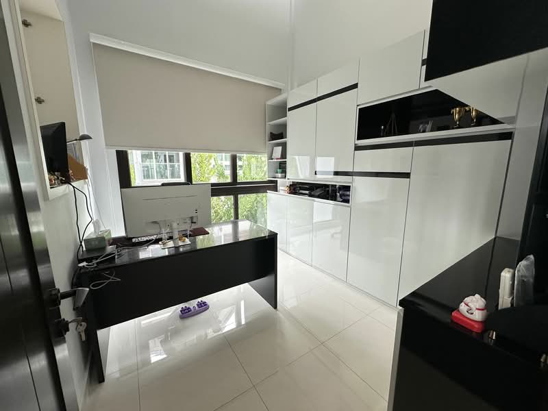 Frankel / Changi Road Vicinity Designer Detached Home, Kembangan, 4 Bedrooms, 8,000 sqft, Detached House For Sale, by Kenny Neo, 500109616 - Study - PropertyGuru.com.sg