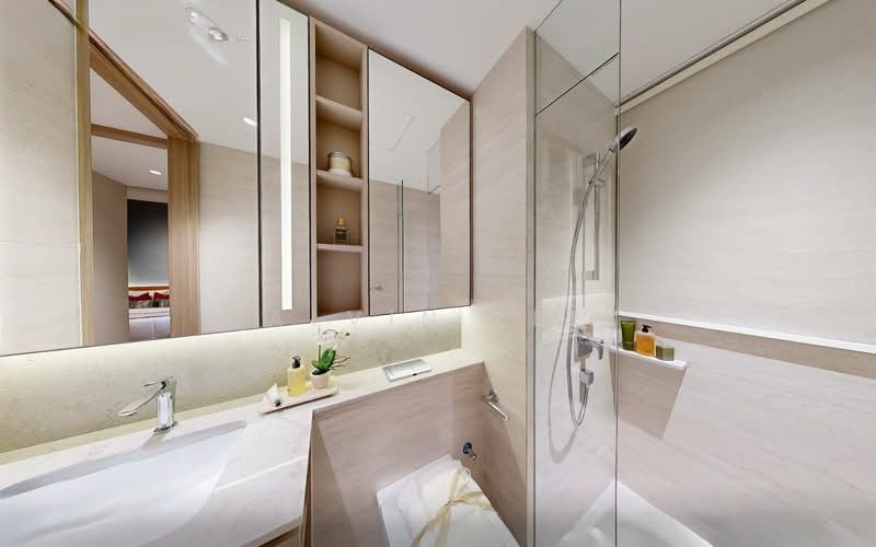 🏆SUPER WIDE FRONTAGE IN LIVING AND DINING 5 BEDROOM + STUDY @ BLOOMSBURY RESIDENCES🏆, , 5 Bedrooms, 1,668 sqft, Apartment For Sale, by Alvin Lee, 500109617 - Bathroom - PropertyGuru.com.sg