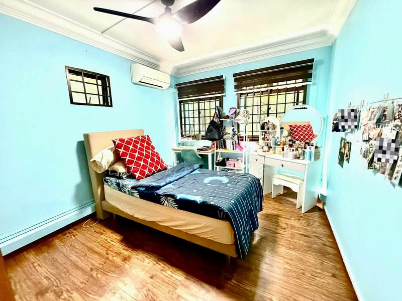 966 Hougang Avenue 9, 966 Hougang Avenue 9, 3 Bedrooms, 1,237 sqft, HDB Flat For Sale, by Lucas Gooi, 500109626 - Bedroom - PropertyGuru.com.sg