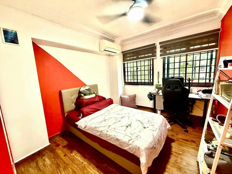 966 Hougang Avenue 9, 966 Hougang Avenue 9, 3 Bedrooms, 1,237 sqft, HDB Flat For Sale, by Lucas Gooi, 500109626 - Bedroom - PropertyGuru.com.sg