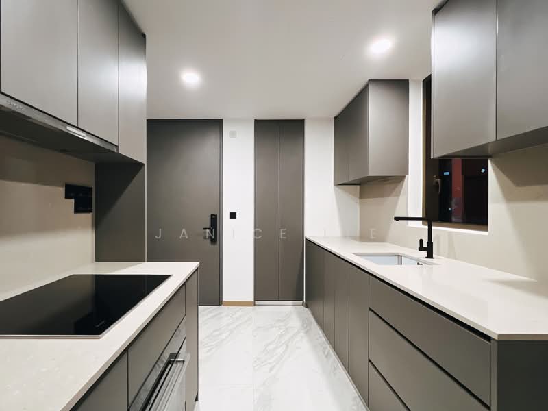 The Landmark, 173 Chin Swee Road, 2 Bedrooms, 764 sqft, Condominium For Sale, by Janice Lee, 500109631 - Kitchen - PropertyGuru.com.sg