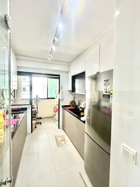 120B Punggol Edge, 120B Edgedale Plains, 3 Bedrooms, 1,001 sqft, HDB Flat For Sale, by Ng Woon Sian, 500109636 - Kitchen - PropertyGuru.com.sg