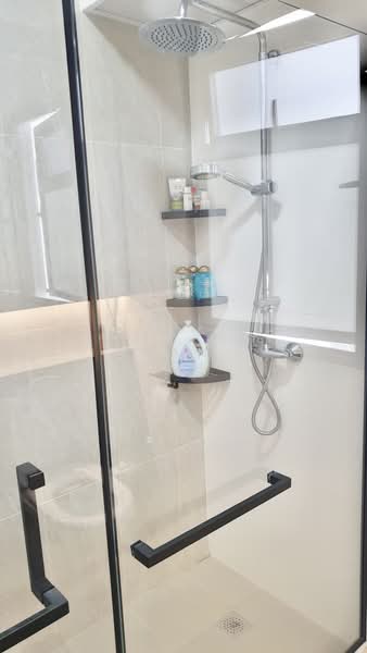 612A Tampines North Drive 1, 612A Tampines North Drive 1, 3 Bedrooms, 1,216 sqft, HDB Flat For Sale, by Regina Huang, 500109655 - Bathroom - PropertyGuru.com.sg