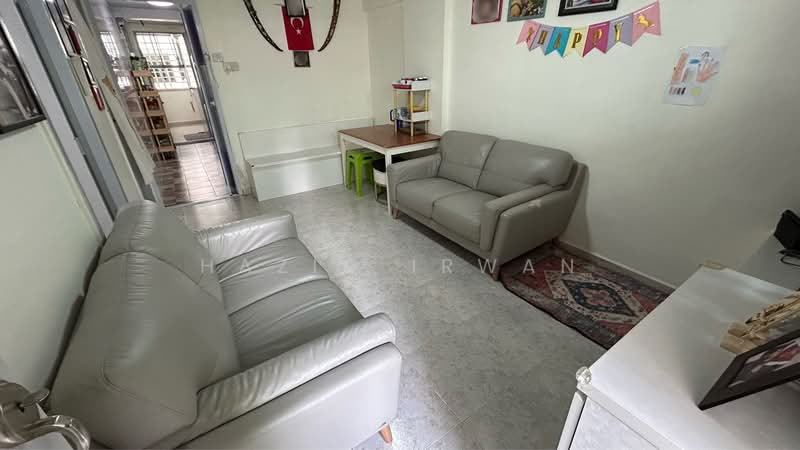 28 Jalan Klinik, 28 Jalan Klinik, 2 Bedrooms, 624 sqft, HDB Flat For Sale, by Haziq Irwan, 500109658 - Living Room - PropertyGuru.com.sg