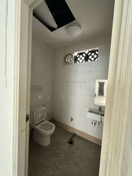65 Syed Alwi Road, , 800 sqft, Food & Beverage For Rent, by MJ Zhuo, 500109661 - Bathroom - CommercialGuru.com.sg