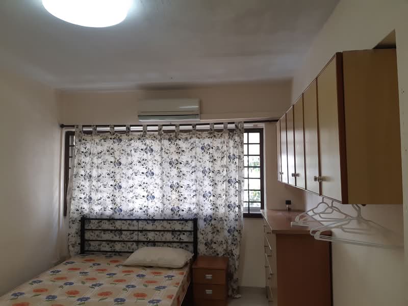 201 Bedok North Street 1, 201 Bedok North Street 1, 2 Bedrooms, 735 sqft, HDB Flat For Rent, by Raj ., 500109664 - Bedroom - PropertyGuru.com.sg