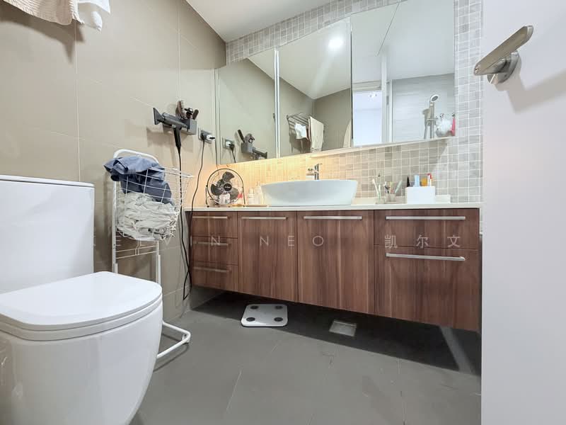 River Place, 60 Havelock Road, 2 Bedrooms, 1,055 sqft, Condominium For Sale, by Kelvin Neo  凯尔文, 500109672 - Bathroom - PropertyGuru.com.sg