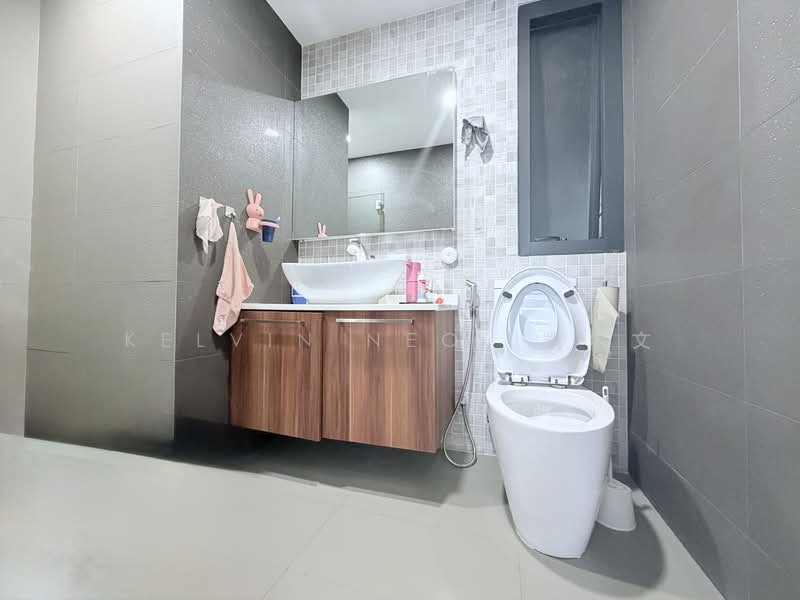 River Place, 60 Havelock Road, 2 Bedrooms, 1,055 sqft, Condominium For Sale, by Kelvin Neo  凯尔文, 500109672 - Bathroom - PropertyGuru.com.sg