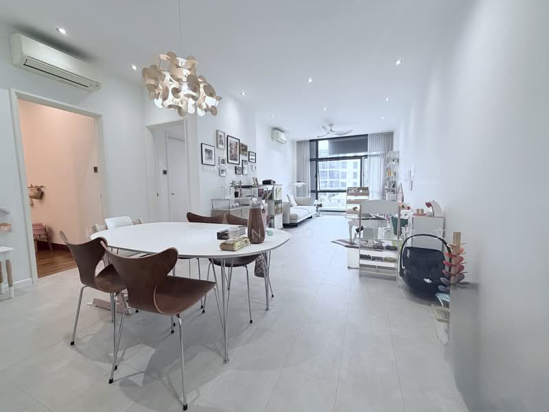 River Place, 60 Havelock Road, 2 Bedrooms, 1,055 sqft, Condominium For Sale, by Kelvin Neo  凯尔文, 500109672 - Living Room - PropertyGuru.com.sg