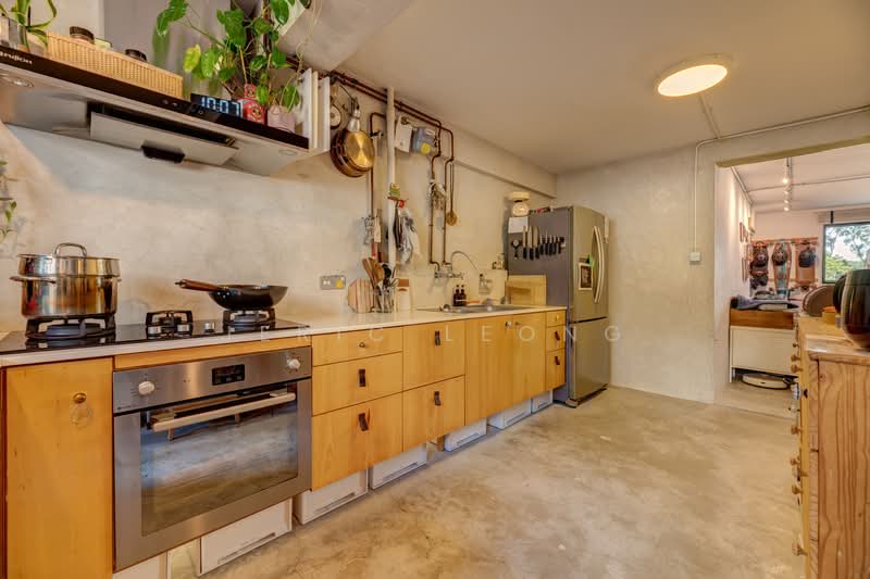 35 Marine Crescent, 35 Marine Crescent, 2 Bedrooms, 883 sqft, HDB Flat For Sale, by Jeric Leong, 500109679 - Kitchen - PropertyGuru.com.sg