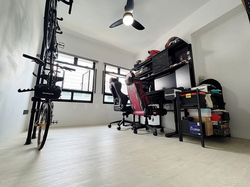 221A Bedok Central, 221A Bedok Central, 3 Bedrooms, 936 sqft, HDB Flat For Sale, by Vernon Ng, 500109689 - Bedroom 2 - PropertyGuru.com.sg